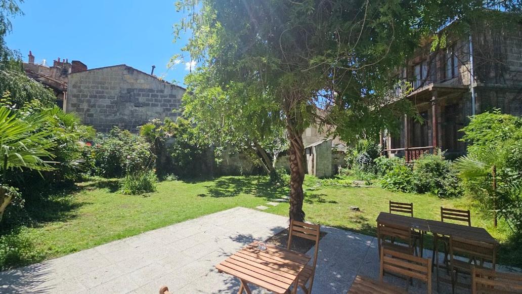 Le Jardin Cafe Bed & Breakfast Bordeaux Ngoại thất bức ảnh