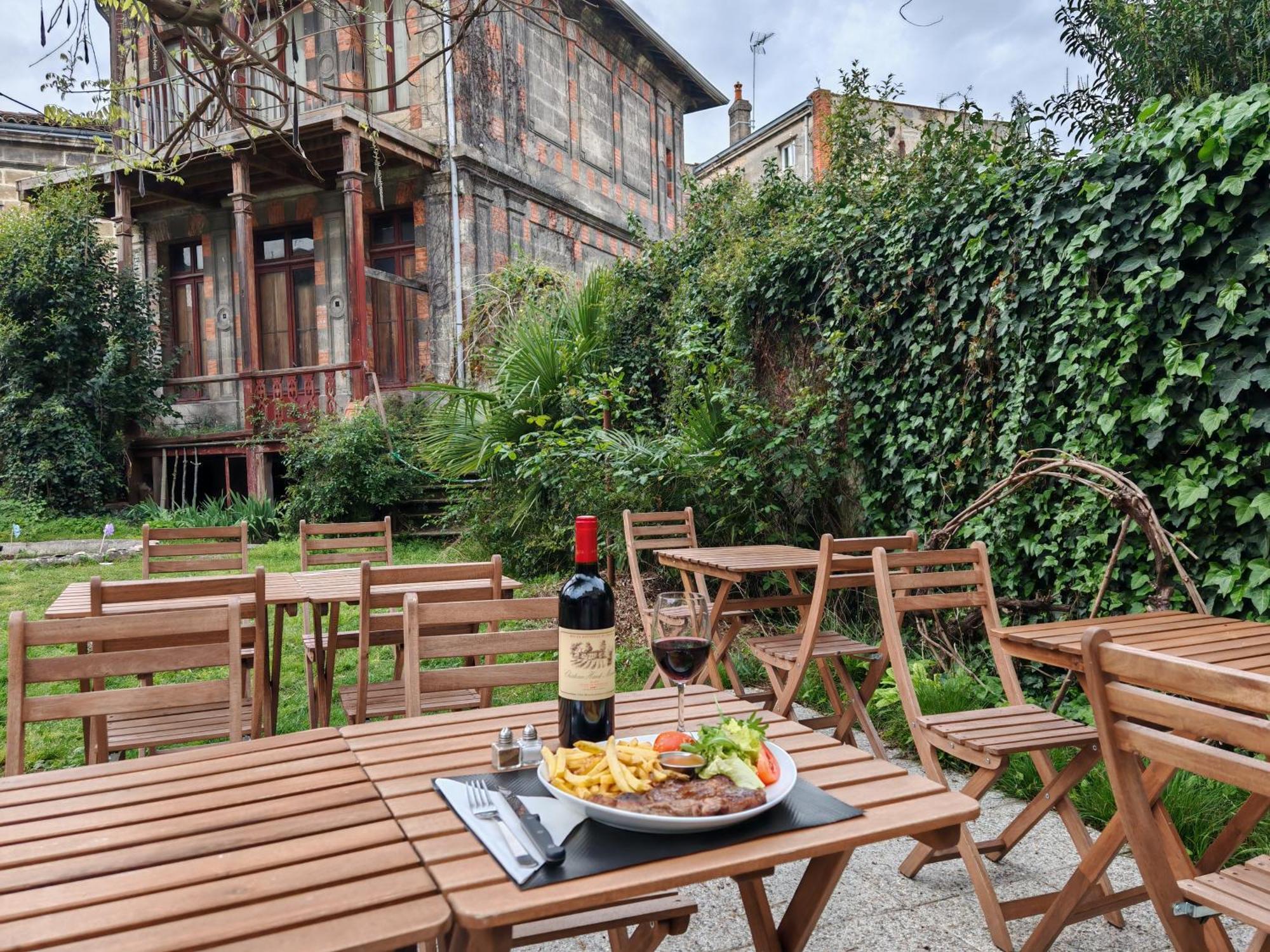 Le Jardin Cafe Bed & Breakfast Bordeaux Ngoại thất bức ảnh